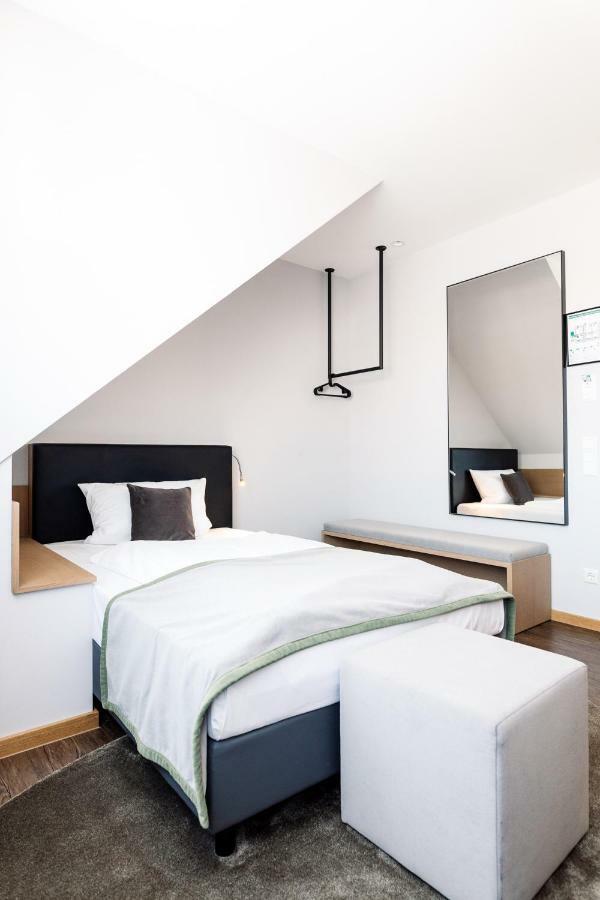 Haus Am Markt Hotel วิปปาเฟิร์ท ภายนอก รูปภาพ
