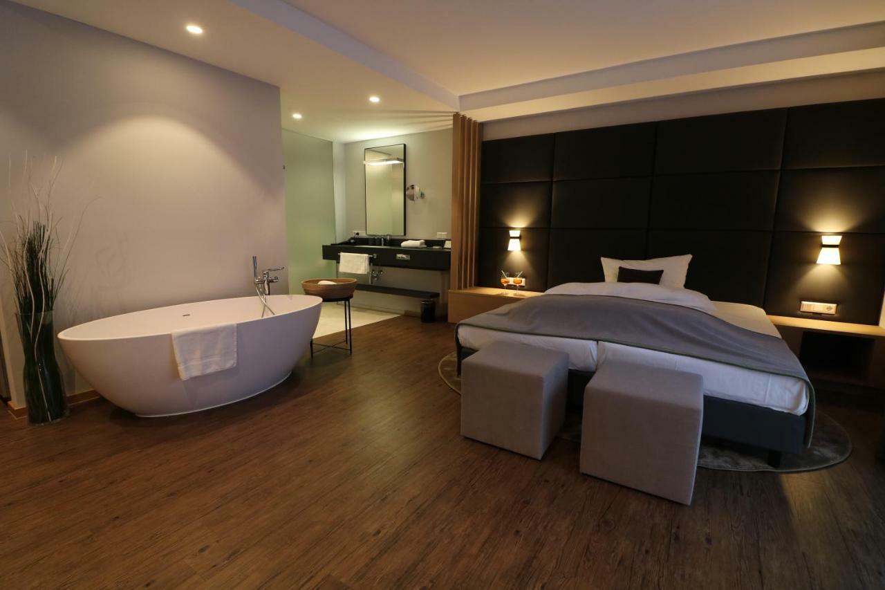 Haus Am Markt Hotel วิปปาเฟิร์ท ภายนอก รูปภาพ